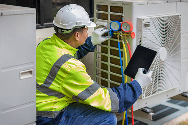 Professional Hvac technician working in Virginia Beach, VA